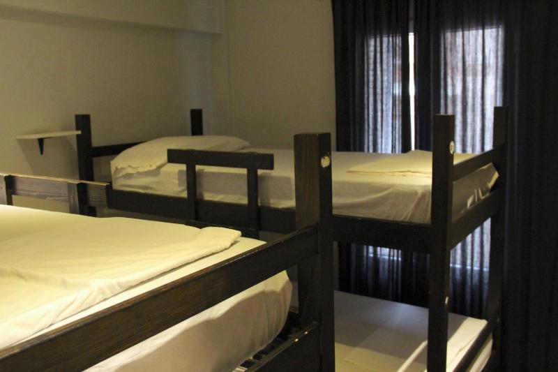 Dormitory Room (4 Adults) image 3