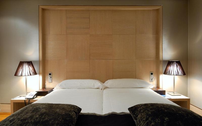 Standard Double or Twin Room image 1