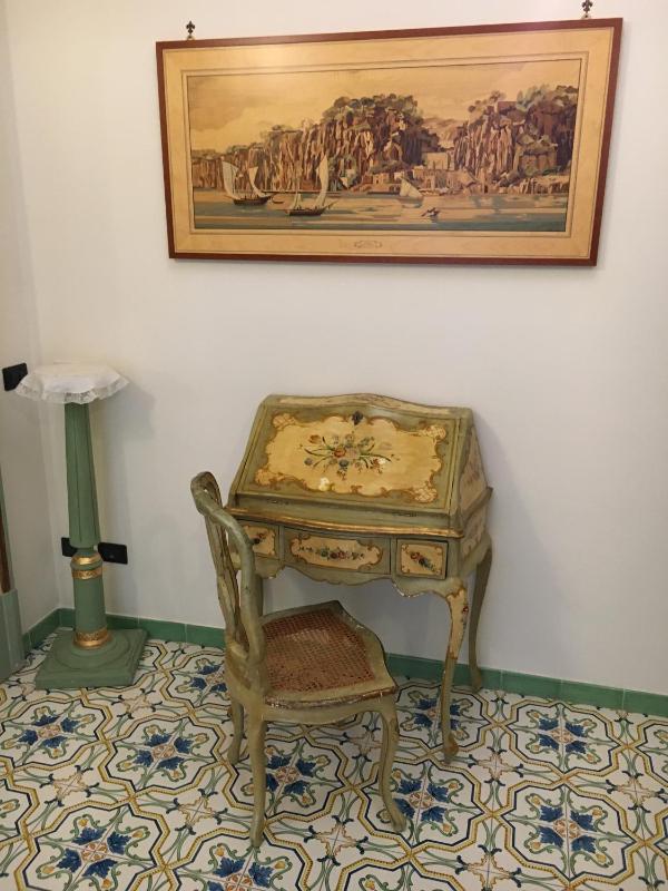 Old Taverna Sorrentina - image 40