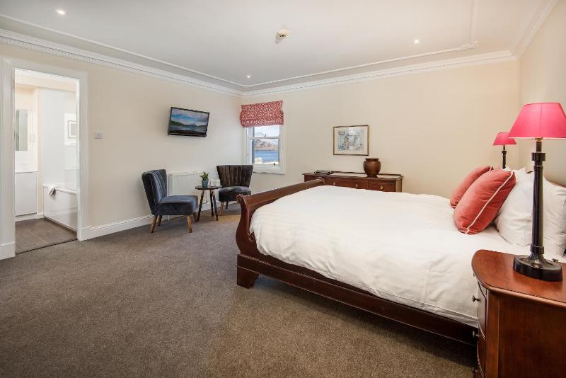 Executive King Room - Non-Smoking image 4