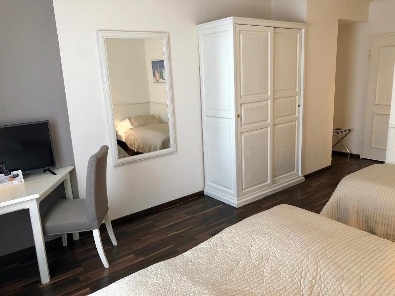 Triple Room image 1