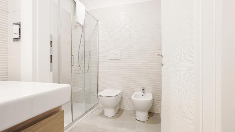 Studio - First Floor image 4