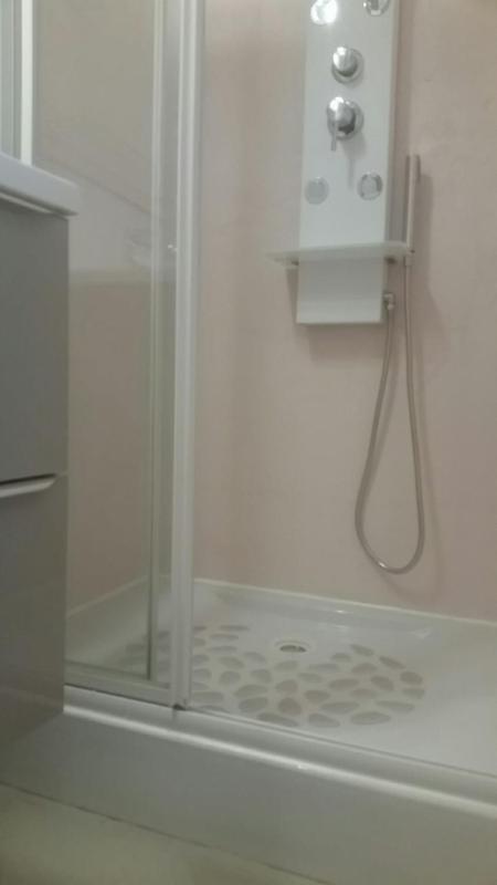 Classic Twin Room image 1