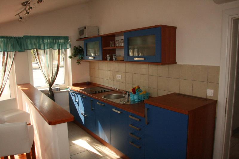 One-Bedroom Apartment with Balcony and Sea View image 2