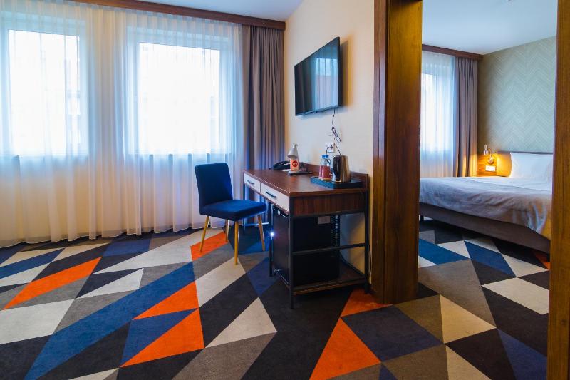 Superior Quadruple Room image 2