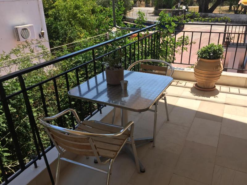 Studio Apartment image 4