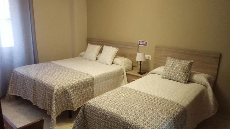 Triple Room image 2