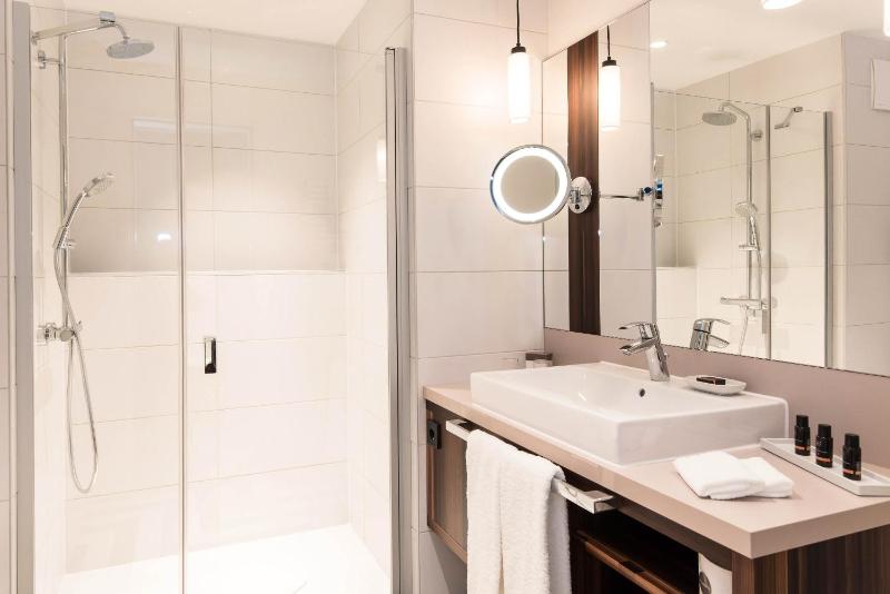 City-View-Room  image 4