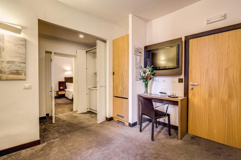 Triple Room image 4