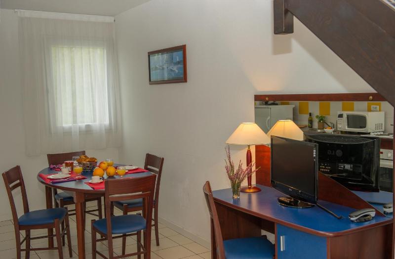 Chalet (4 Adults) image 3