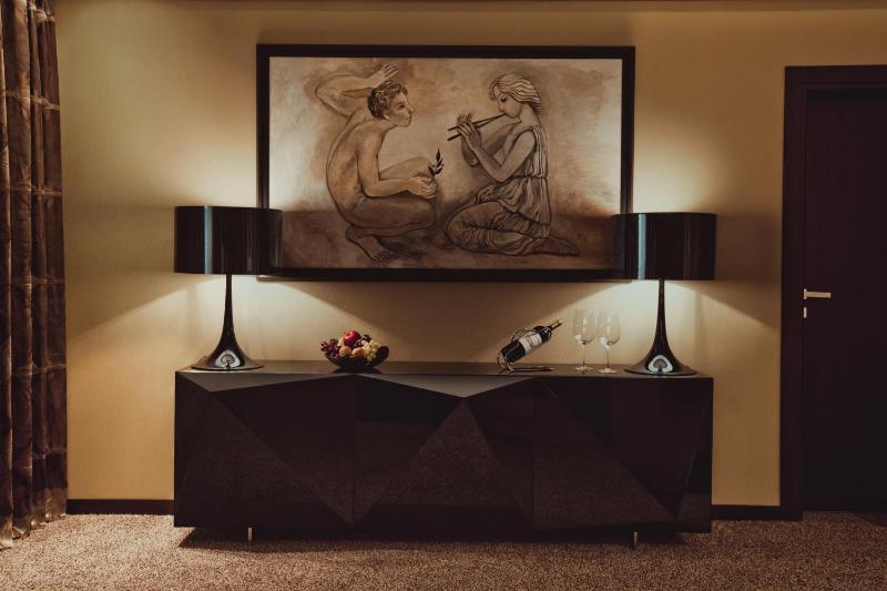 Presidential Suite image 4