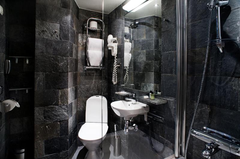 Single Room image 2