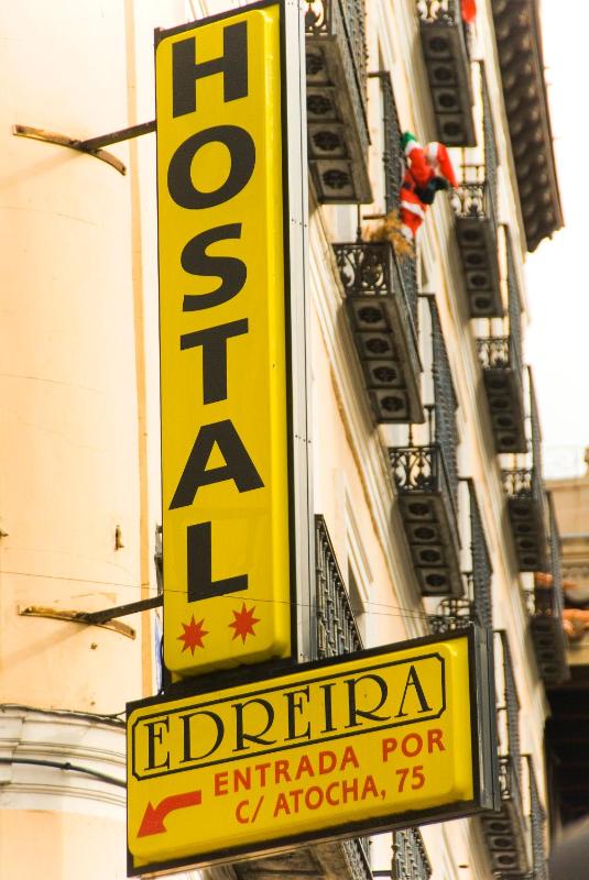 Hostal Edreira - image 11
