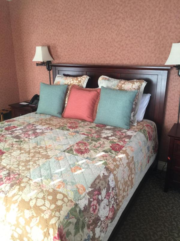 Superior King Suite image 1