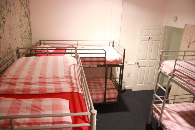 Bed in 10-Bed Mixed Dormitory Room image 2