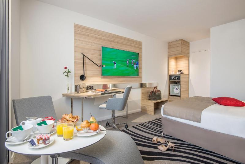 Executive Double Room image 1