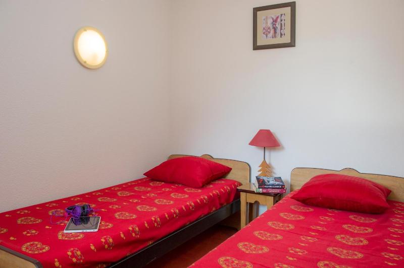 One-Bedroom Apartment image 3