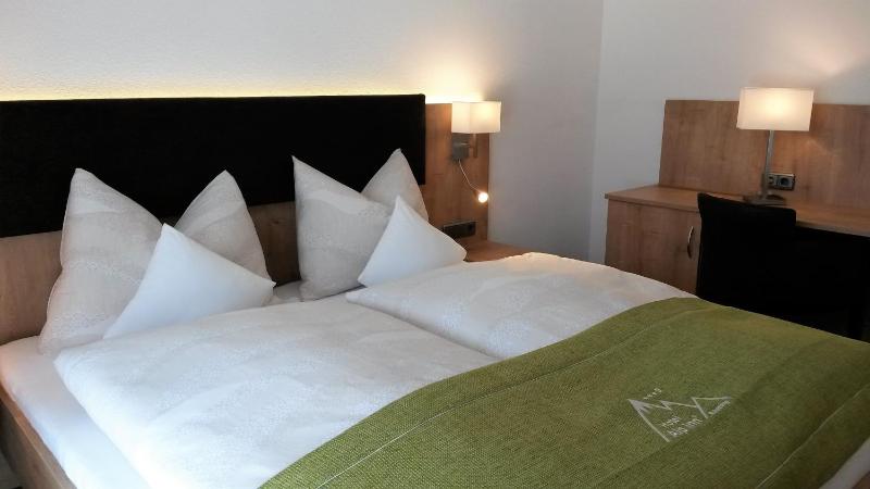 Double Room image 1