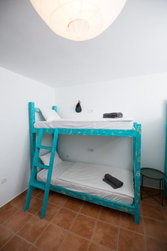 Bed in 8-Bed Mixed Dormitory Room image 4