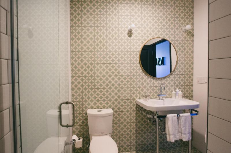 Rooney Room  image 3