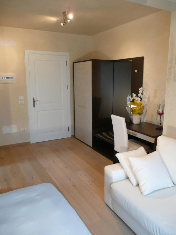 Triple Room image 4