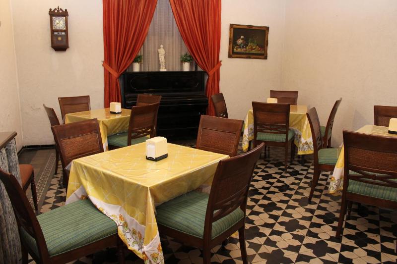 Hotel Doralba Inn - image 9