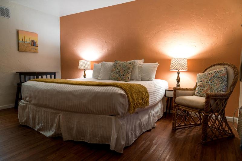 King Room image 2