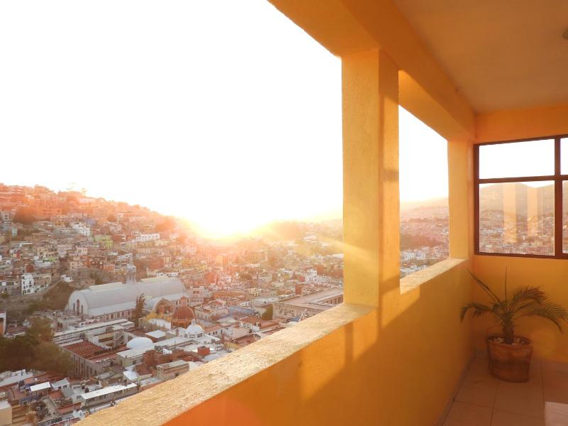 La Lotería Panoramic House & Rooftop by Lunian - image 11
