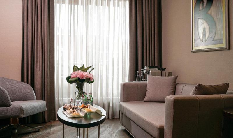 Suite with Terrace image 3