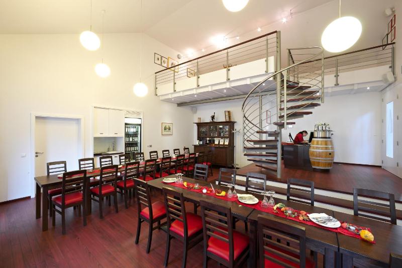 Deluxe Double Room image 4