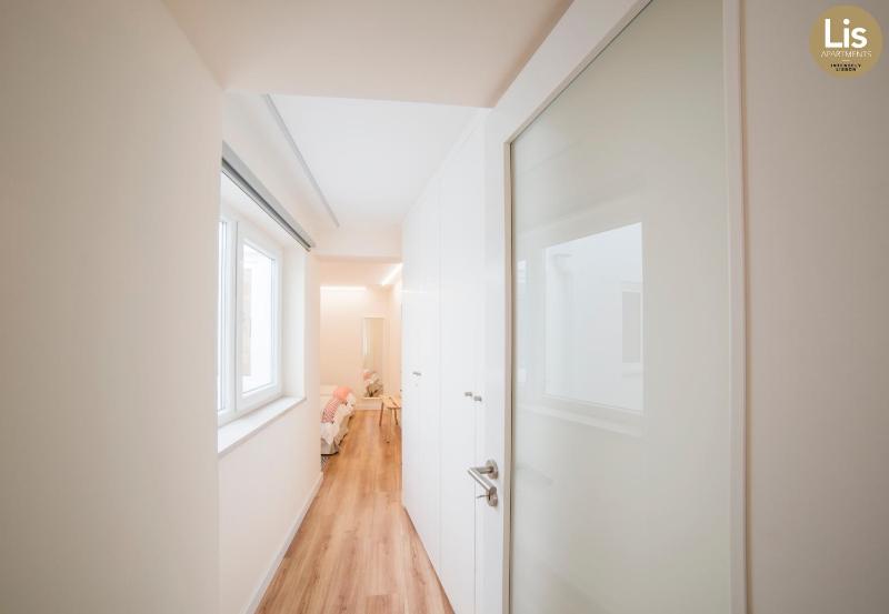 Standard One-Bedroom Apartment image 2