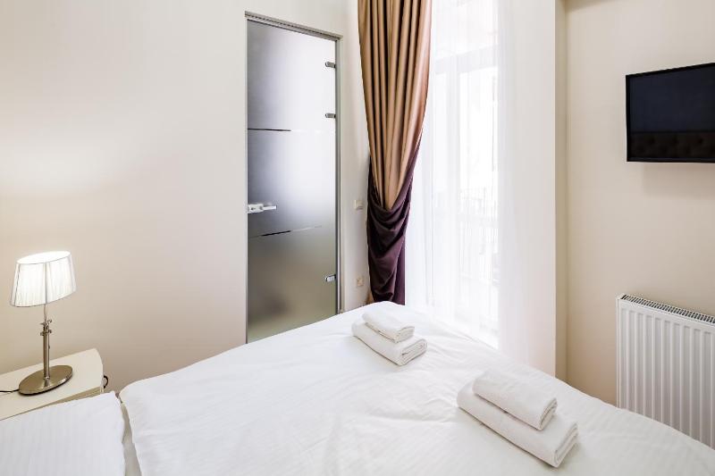 LEOGRAND DELUXE Apartments on Doroshenka 17 - image 6