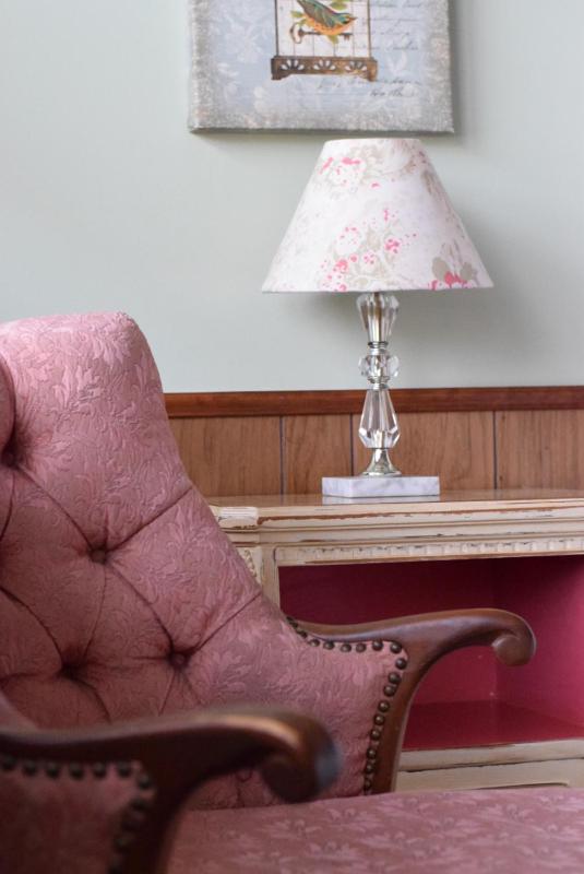 Queen Room image 4