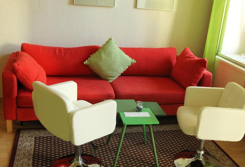 Alaune Green Apartment (1-2 Bedrooms) image 2