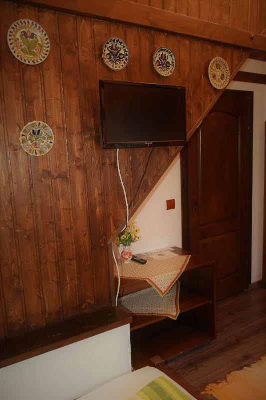 Quadruple Room with Private External Bathroom image 4