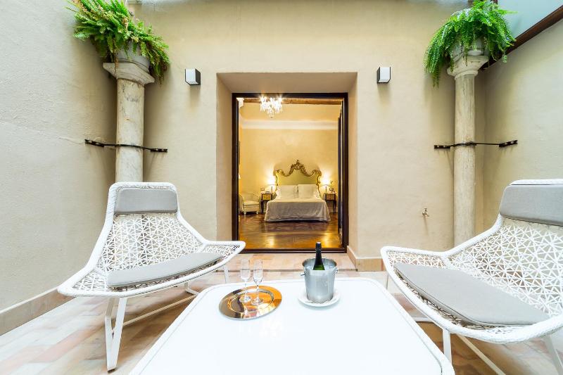 Premium Room with Patio image 1