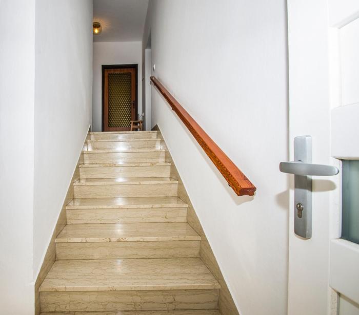 Apartment image 2