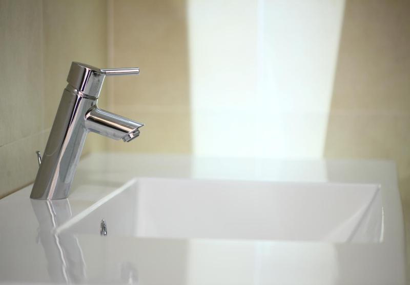 One-Bedroom Apartment (4 Adults)-Economy image 2