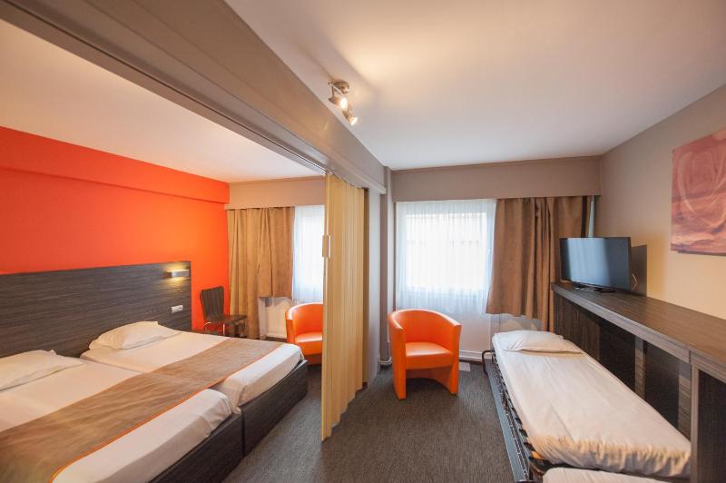 Ostend Hotel - image 6
