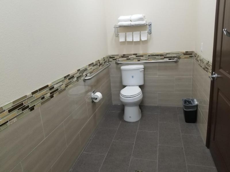 Queen Studio - Disability Access image 4