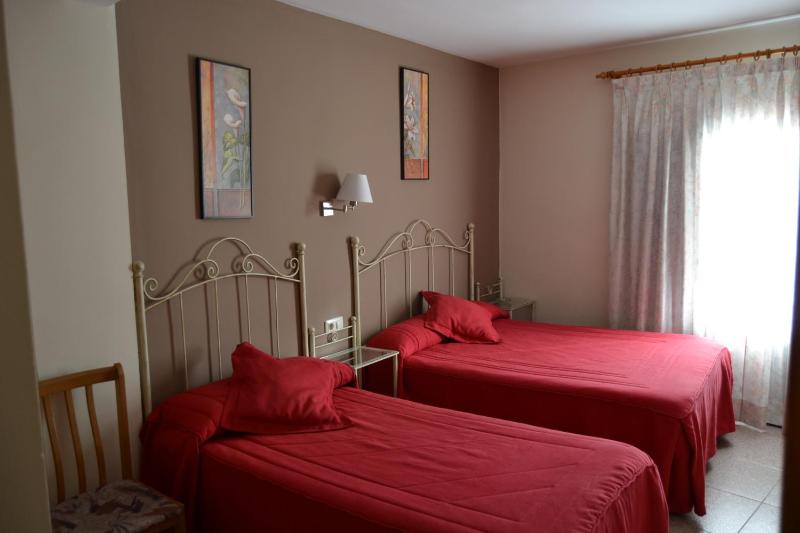 Double or Twin Room with Extra Bed image 4