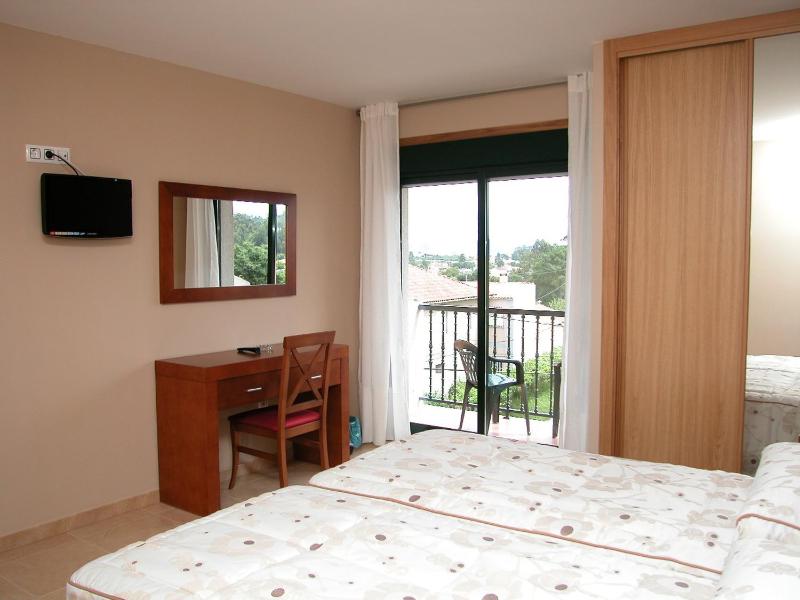 Hotel Cachada - image 12