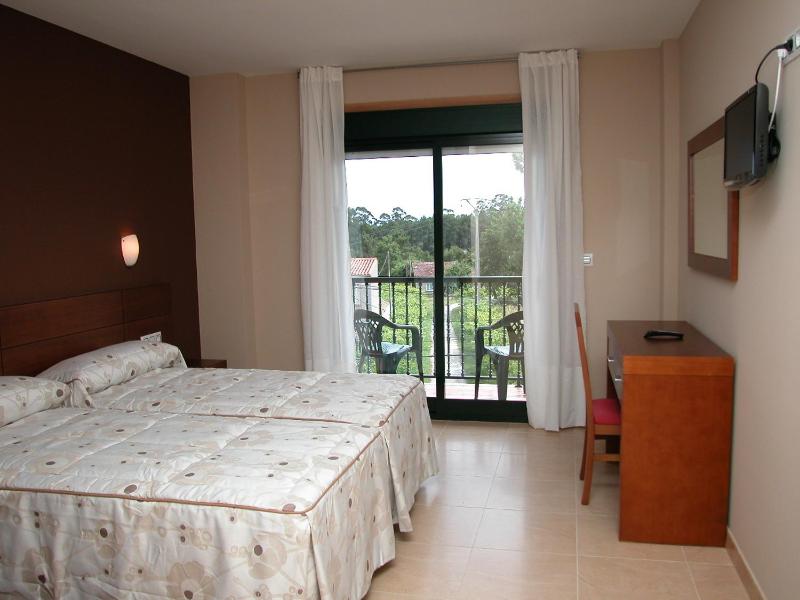 Hotel Cachada - image 11