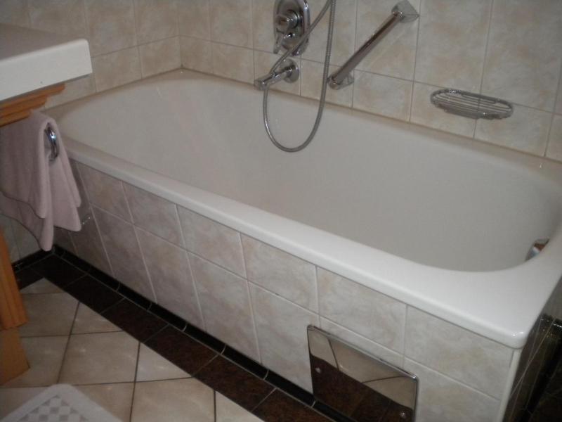 Double Room with Balcony image 3