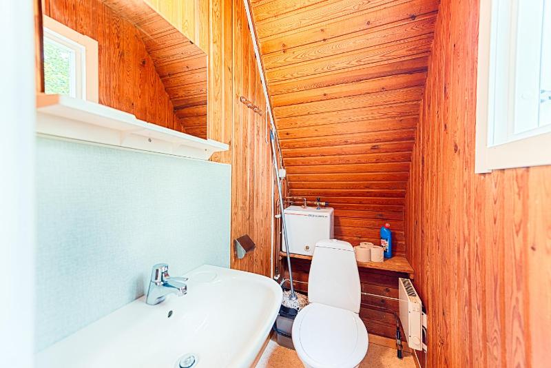 Cottage without Shower (4 Adults + 2 Children) image 4