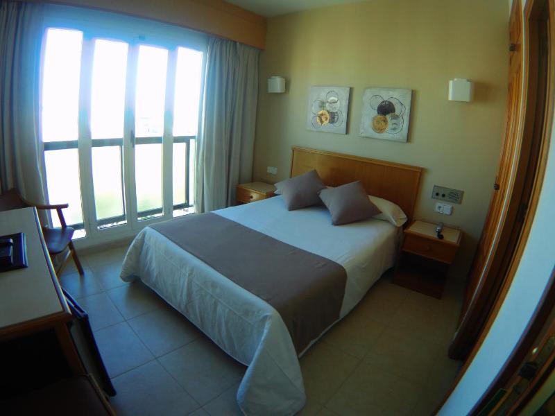 Single Room image 4