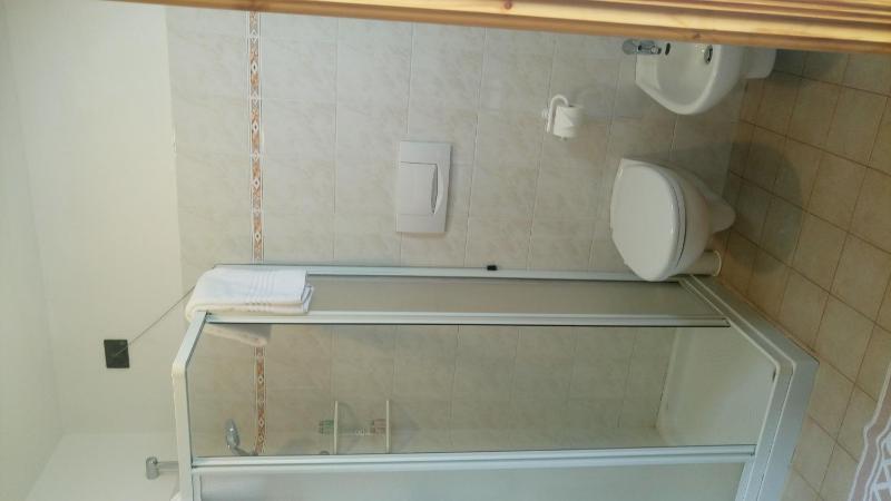 Quadruple Room image 2