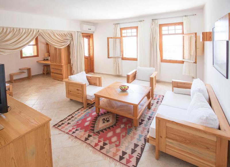 Family Suite (4 Adults) image 2