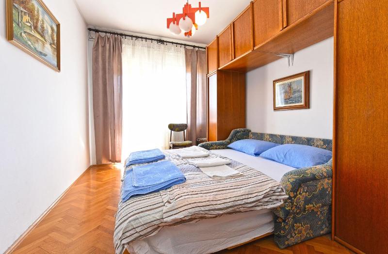 Apartment image 2