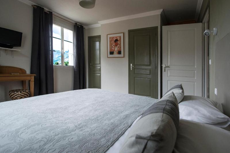 Comfort Double Room with Mountain View image 3